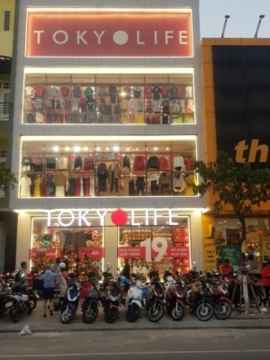 THI CÔNG TOKYOLIFE NGUYỄN VĂN LINH